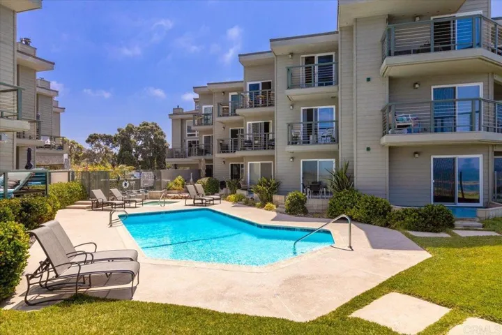 940 Sealane Drive 9, Encinitas, California 92024