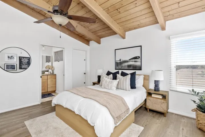 940 Sealane Drive 9, Encinitas, California 92024