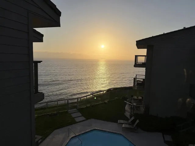 940 Sealane Drive 9, Encinitas, California 92024