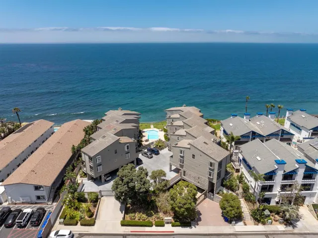 940 Sealane Drive 9, Encinitas, California 92024