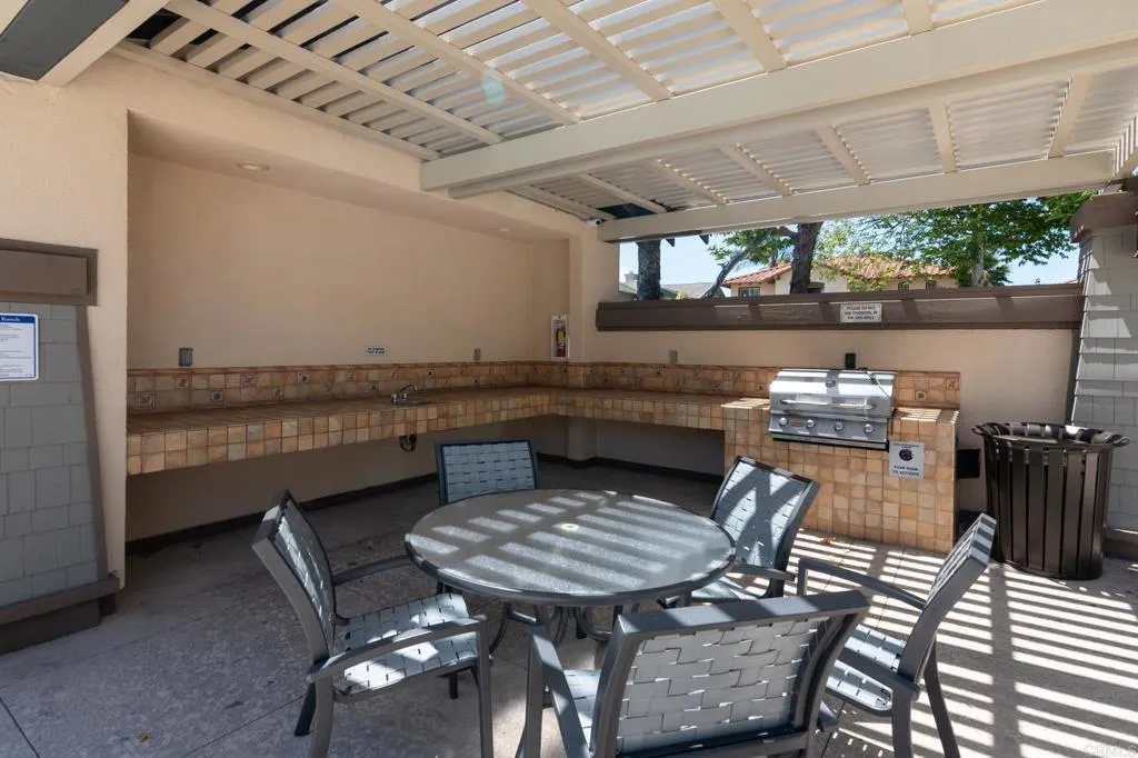 River Rock Bar-B-Que Area