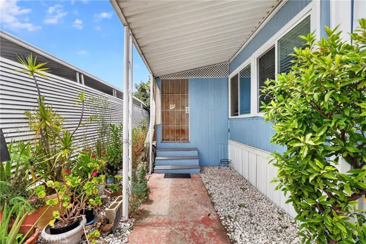 5450 N Paramount 16, Long Beach, California 90805