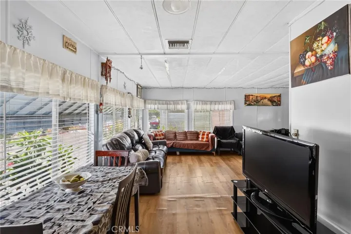 5450 N Paramount 16, Long Beach, California 90805