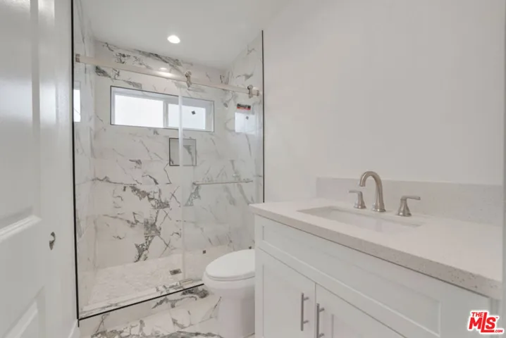 529 W 90th Street, Los Angeles, California 90044