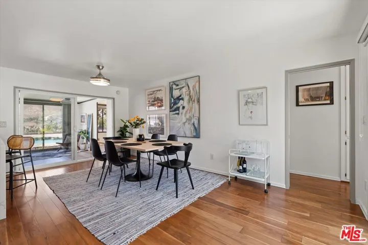 8977 Riderwood Drive, Sunland, California 91040