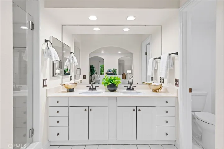 3 Lago Norte 2, Irvine, California 92612