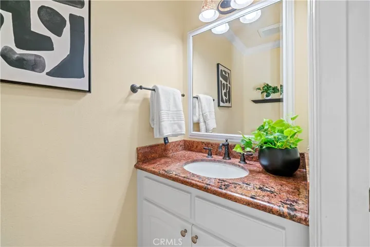 3 Lago Norte 2, Irvine, California 92612
