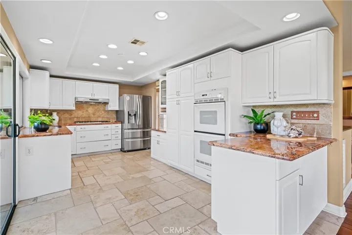 3 Lago Norte 2, Irvine, California 92612