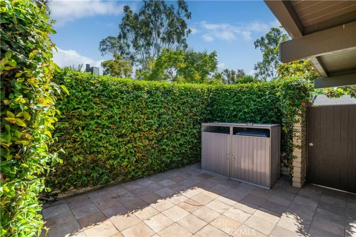3 Lago Norte 2, Irvine, California 92612