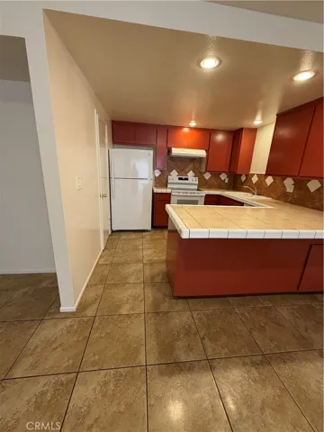 2700 N Brea Boulevard 7, Fullerton, California 92835