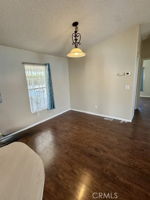 14000 El Evado 29, Victorville, California 92392 — photo 5