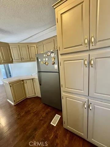 14000 El Evado 29, Victorville, California 92392