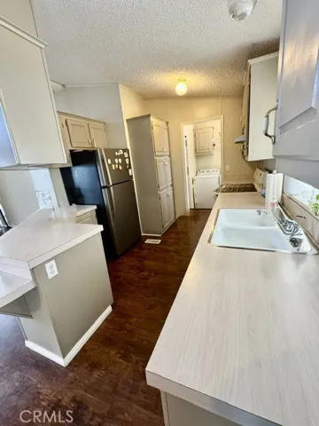14000 El Evado 29, Victorville, California 92392