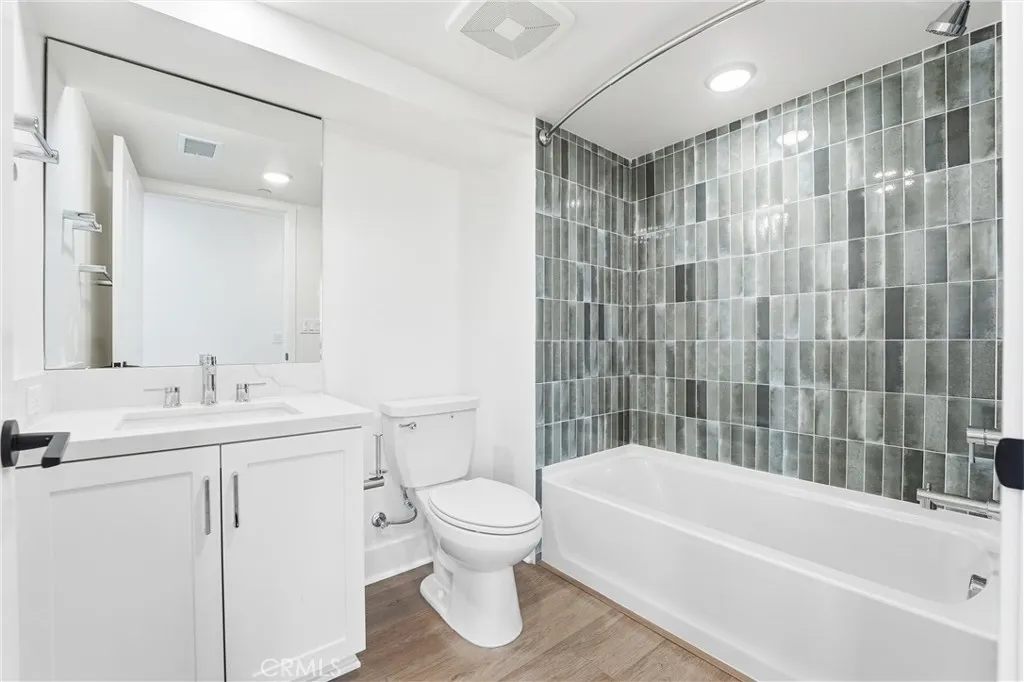 2nd bathroom 2nd level 2nd bathroom 2nd level