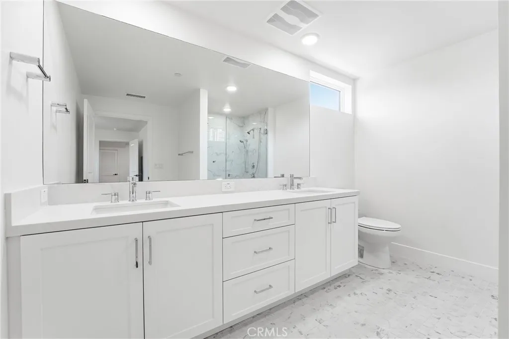 Primary Bath 2 sinks Primary Bath 2 sinks
