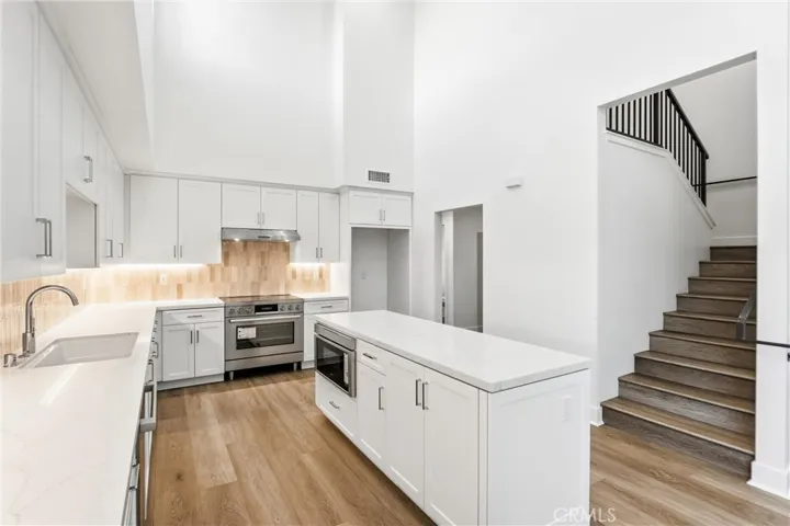 Open Kitchen