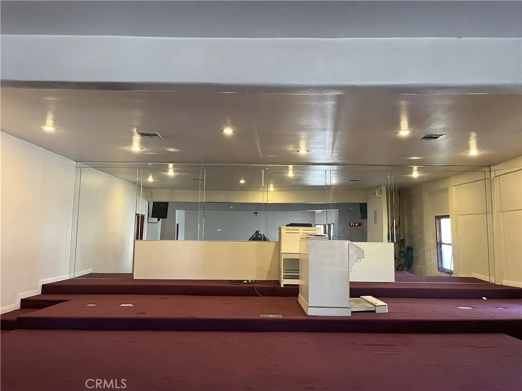 8223 S Main, Los Angeles, California 90003 — photo 4