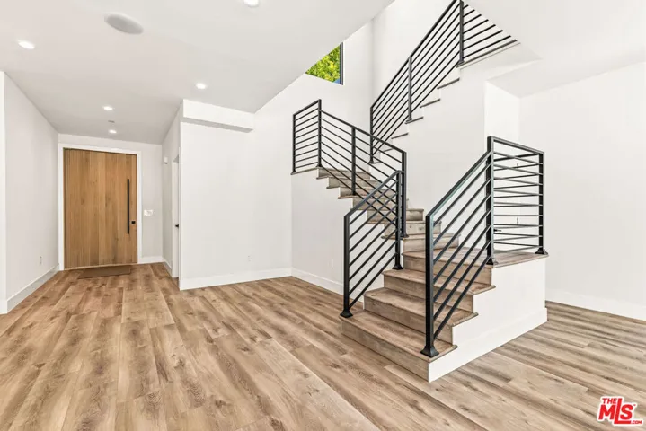 14254 Mccormick Street, Sherman Oaks, California 91401