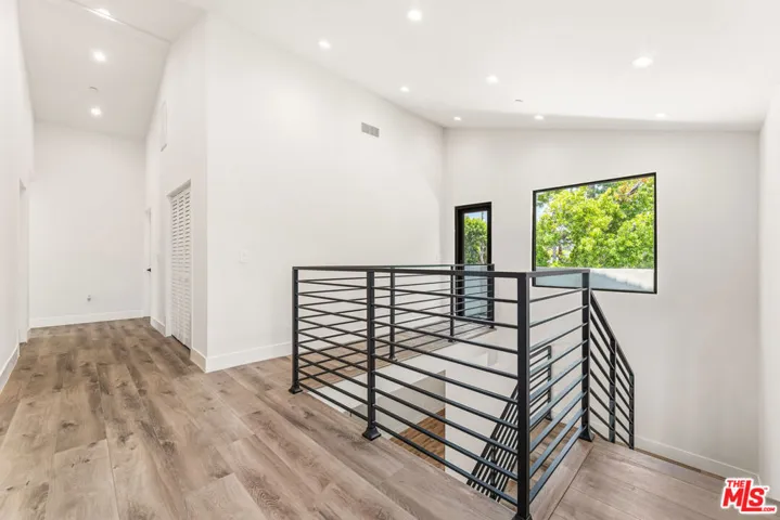 14254 Mccormick Street, Sherman Oaks, California 91401