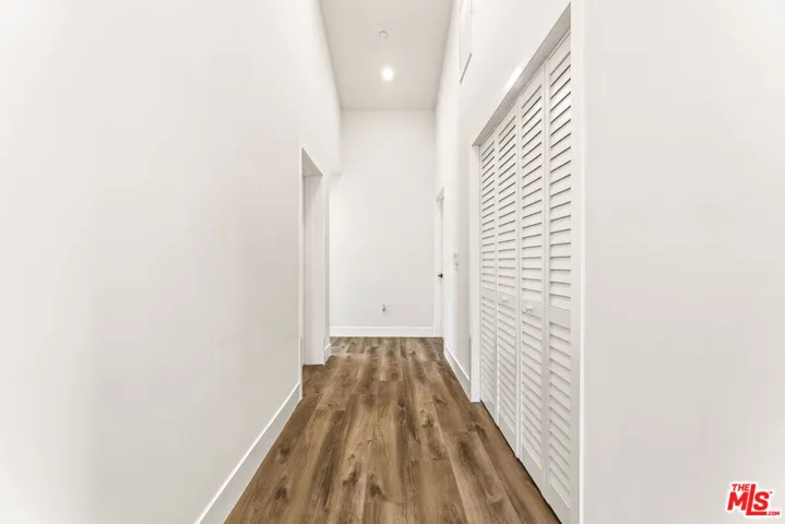 14254 Mccormick Street, Sherman Oaks, California 91401
