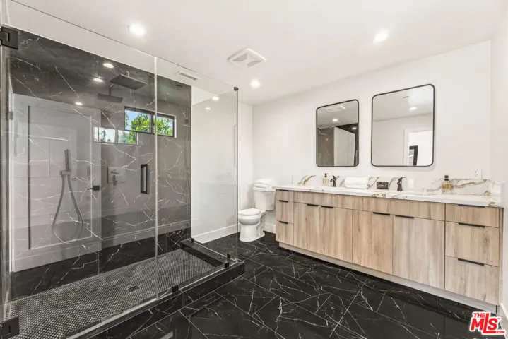 14254 Mccormick Street, Sherman Oaks, California 91401