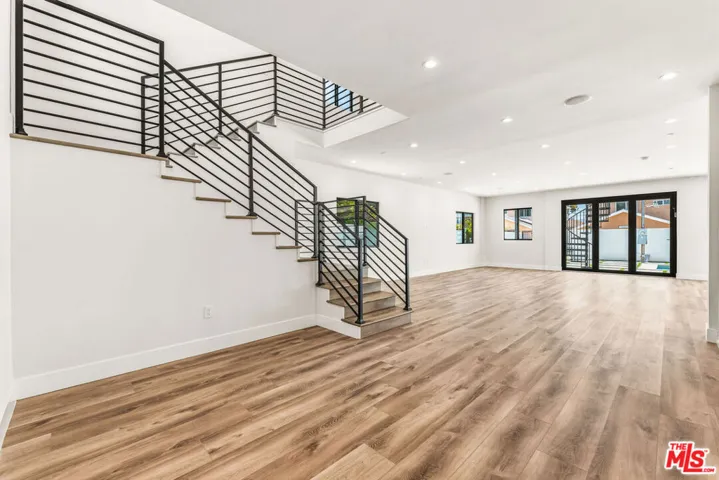 14254 Mccormick Street, Sherman Oaks, California 91401