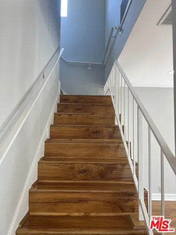 1823 Overland Avenue, Los Angeles, California 90025