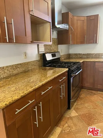 1823 Overland Avenue, Los Angeles, California 90025