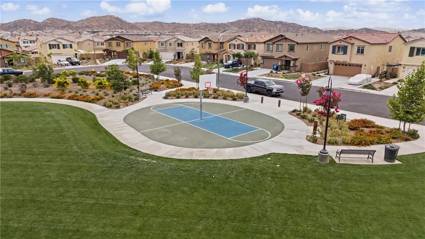 28792 Camaro Drive, Winchester, California 92596