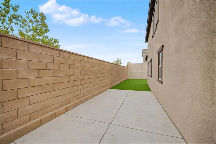 28792 Camaro Drive, Winchester, California 92596