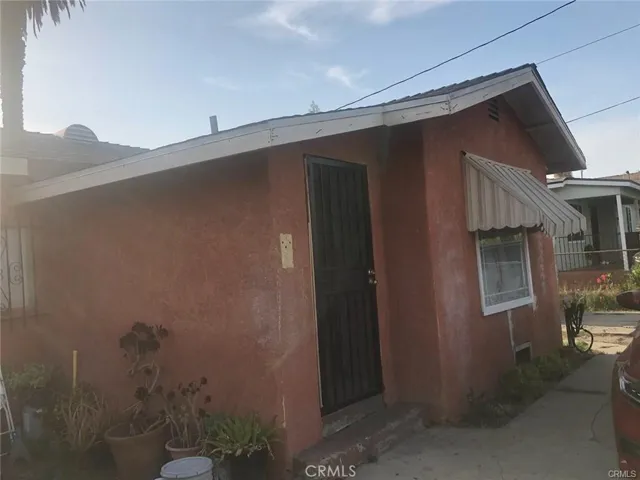 9433 Hickory Street, Los Angeles, California 90002