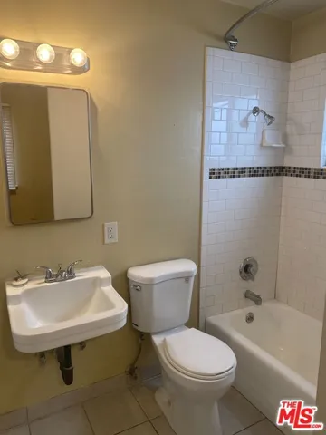 11317 1/2 Iowa Avenue, Los Angeles, California 90025