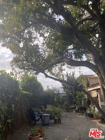 11317 1/2 Iowa Avenue, Los Angeles, California 90025