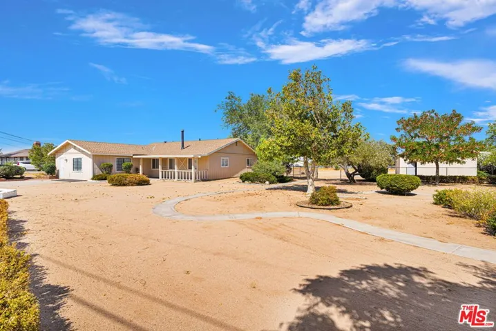 10609 8th Avenue, Hesperia, California 92345