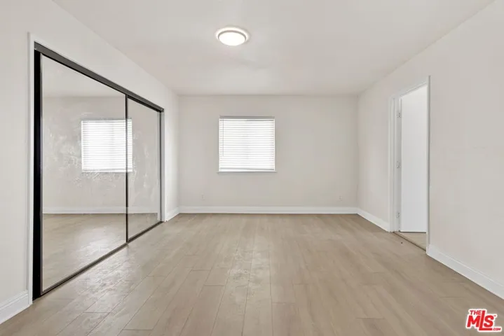 10609 8th Avenue, Hesperia, California 92345