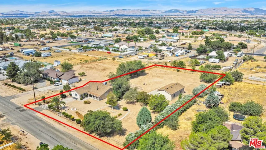 10609 8th Avenue, Hesperia, California 92345