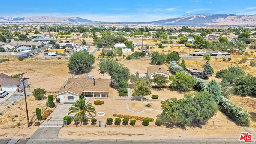 10609 8th Avenue, Hesperia, California 92345