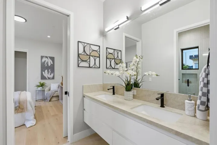 702 Ellsworth Place, Palo Alto, California 94306