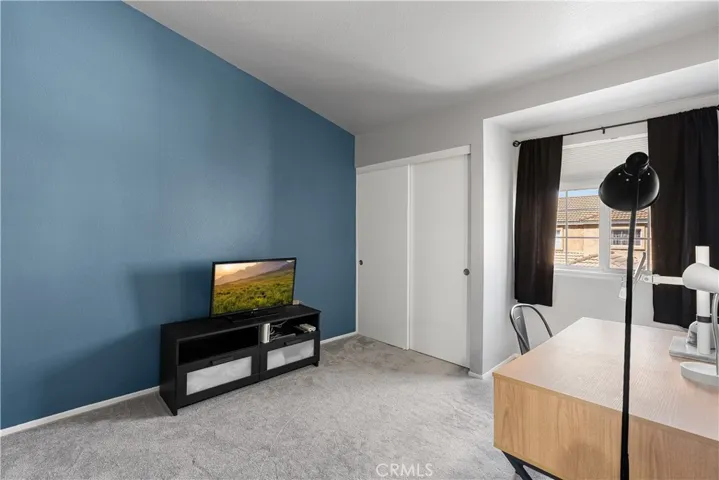 Guest bedroom