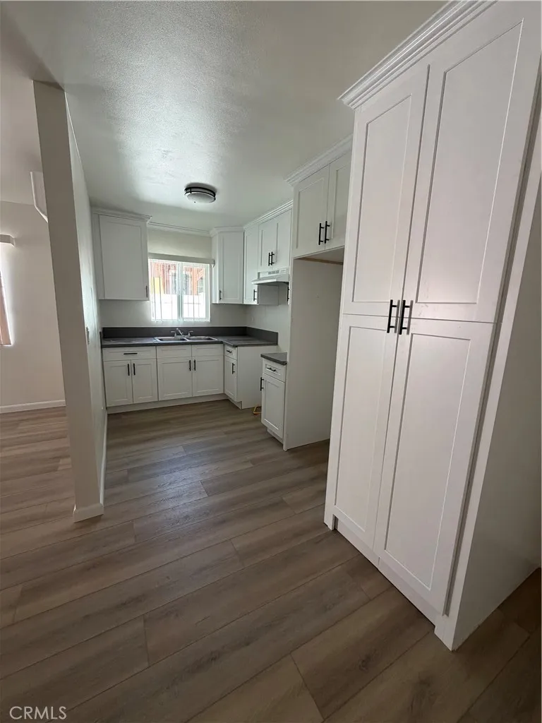 1329 E 56th, Los Angeles, California 90011 — photo 4