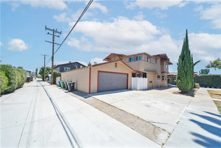 325 W Ramona, Alhambra, California 91803