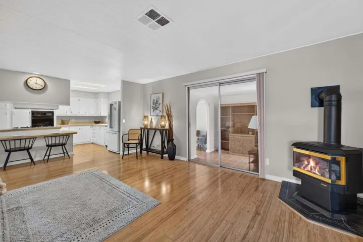 144 Holm Road 14, Watsonville, California 95076