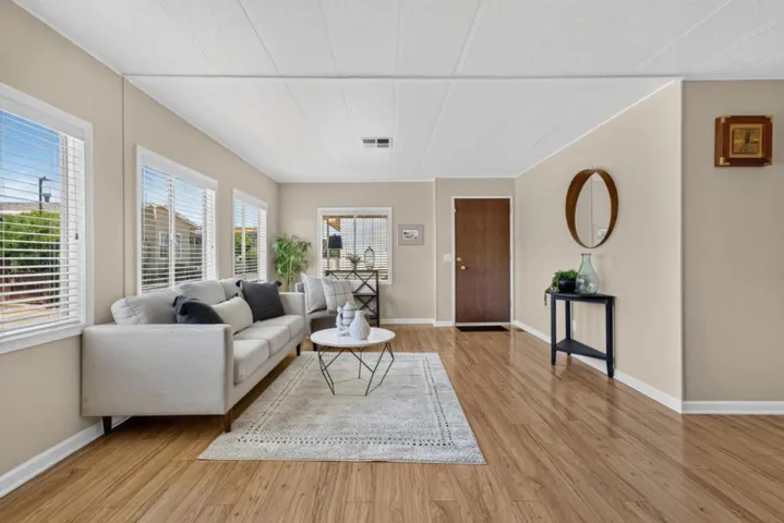 144 Holm Road 14, Watsonville, California 95076