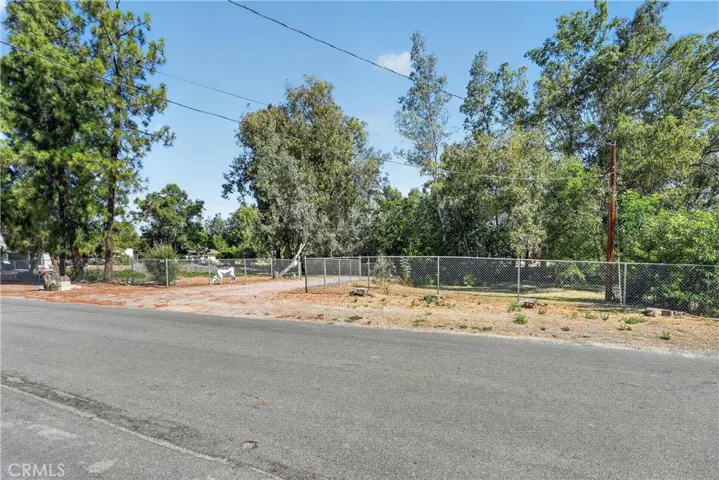 18666 Bert Road, Riverside, California 92508
