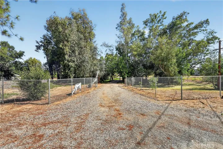18666 Bert Road, Riverside, California 92508