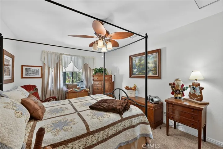 Guest suite bedroom