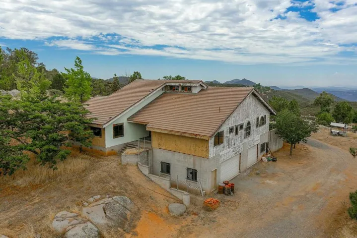23660 Old Ranch Rd, Alpine, California 91901