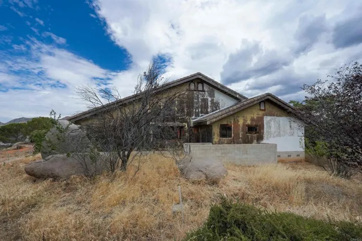 23660 Old Ranch Rd, Alpine, California 91901