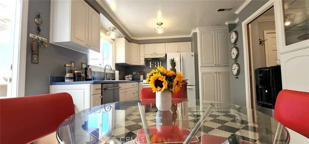 3342 Bradbury, Los Alamitos, California 90720