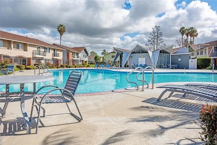 3342 Bradbury, Los Alamitos, California 90720